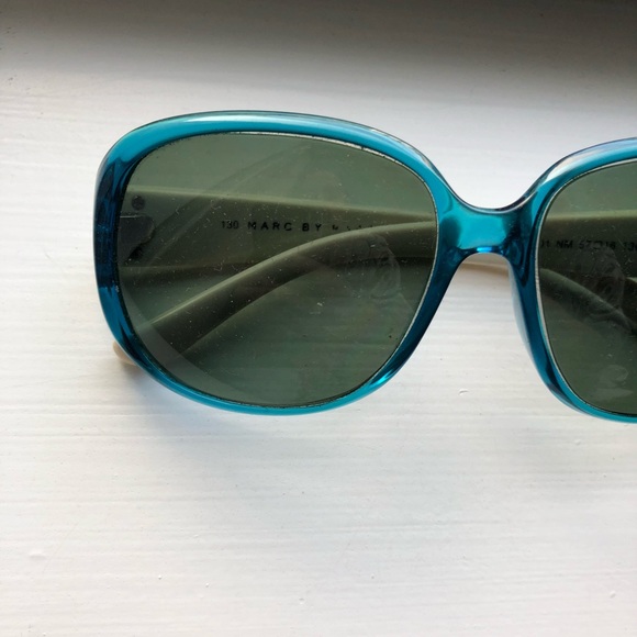 Vintage Marc Jacobs | Blue & white sunglasses frames - Picture 2 of 7